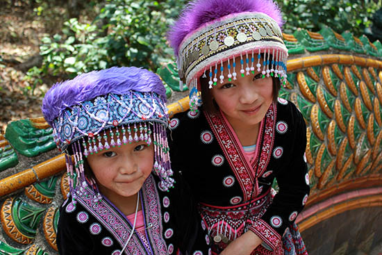 Hill tribe sisters, Chiang Mai. Guide for backpackers